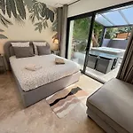 Du Golf - Jacuzzi Et Parking Gratuit Дом отдыха *